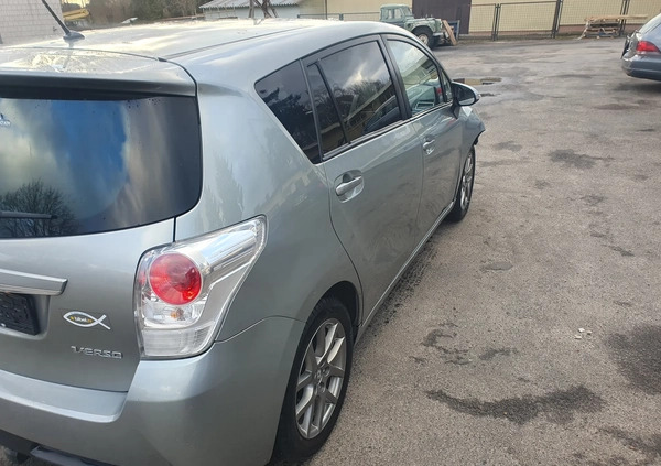 Toyota Verso cena 35300 przebieg: 116480, rok produkcji 2014 z Garwolin małe 37